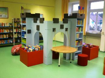 Schulbibliothek in Bliesen