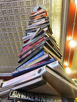 Turm aus Büchern