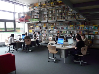 Schulbibliothek des Johann-Schöner-Gymnasiums Karlstadt